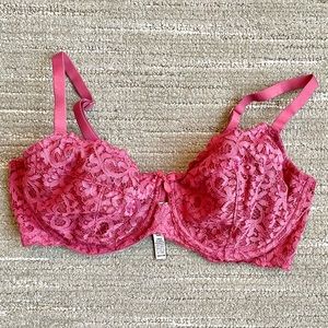 💕Victoria’s Secret unlined demi lace bra (38DD)
